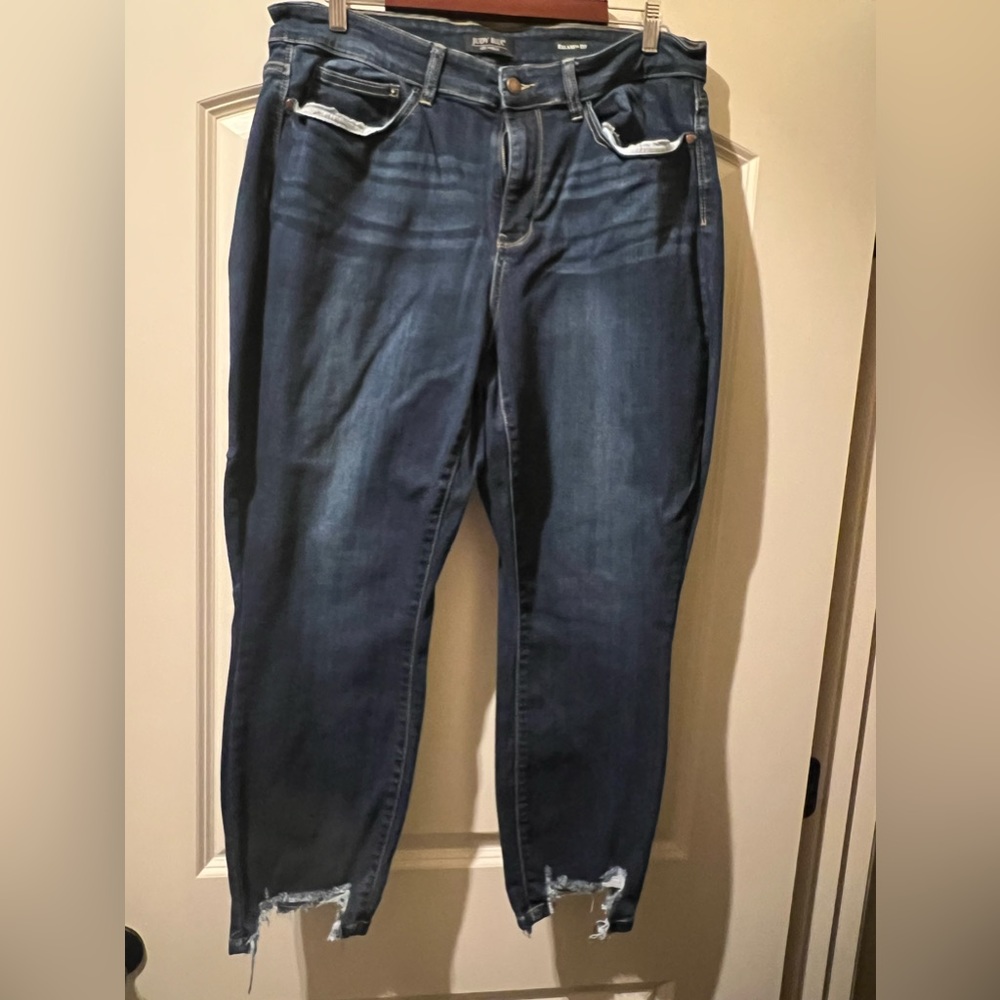 Judy Blue Shark Bite Midrise Jeans 18W